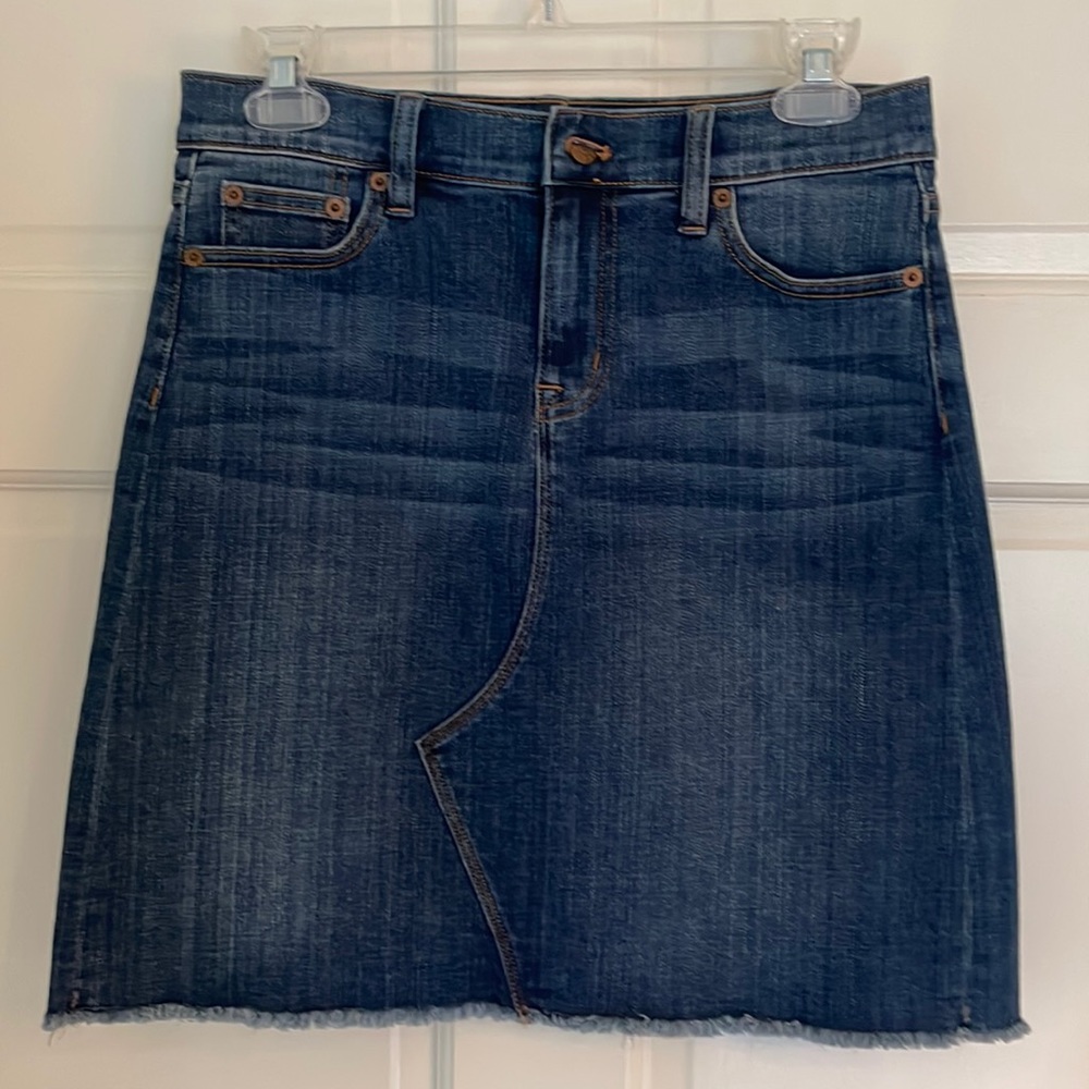 J.Crew Factory denim mini skirt. Size 4.